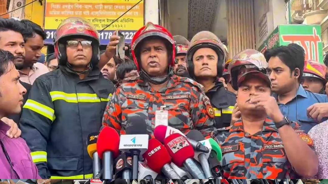 অতিরিক্ত ধোঁয়ার কারণে চারজনের মৃত্যু : ফায়ার সার্ভিস